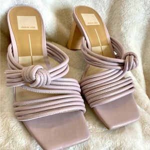 New Lavender Lilac Dolce Vita Strapey heeled sandals sz 7